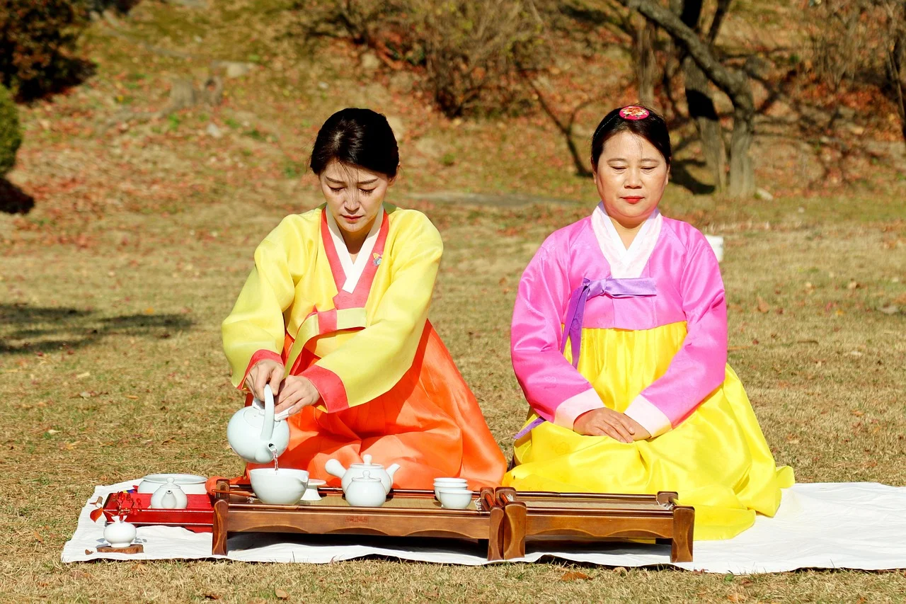 Unique Korean Family Traditions - women, korean, hanbok, tea time, tea ceremony, korean women, asian, asian women, traditional clothing, korean dress, traditional, tradition, heritage, korean traditional clothes, past, ojukheon, gangwon do, gangneung, korea, republic of korea, korean, hanbok, hanbok, hanbok, hanbok, hanbok, tea ceremony, korean women